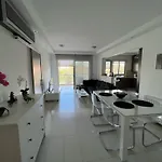 Appartement Majestic Boutique Apartment/2br
