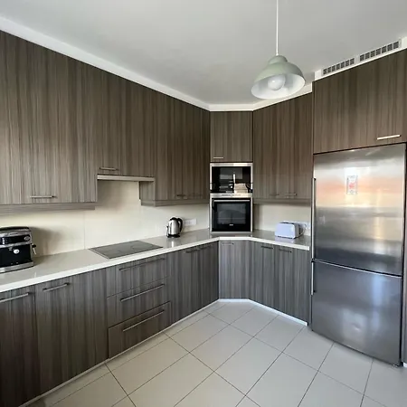 Majestic Boutique Apartment/2br Apartment