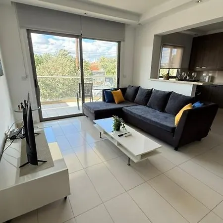 Апартаменти Majestic Boutique Apartment/2br