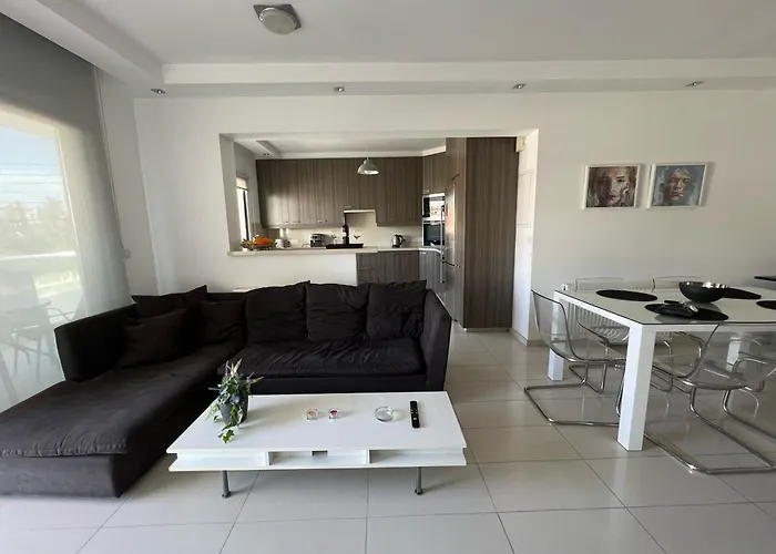 Majestic Boutique Apartment/2br